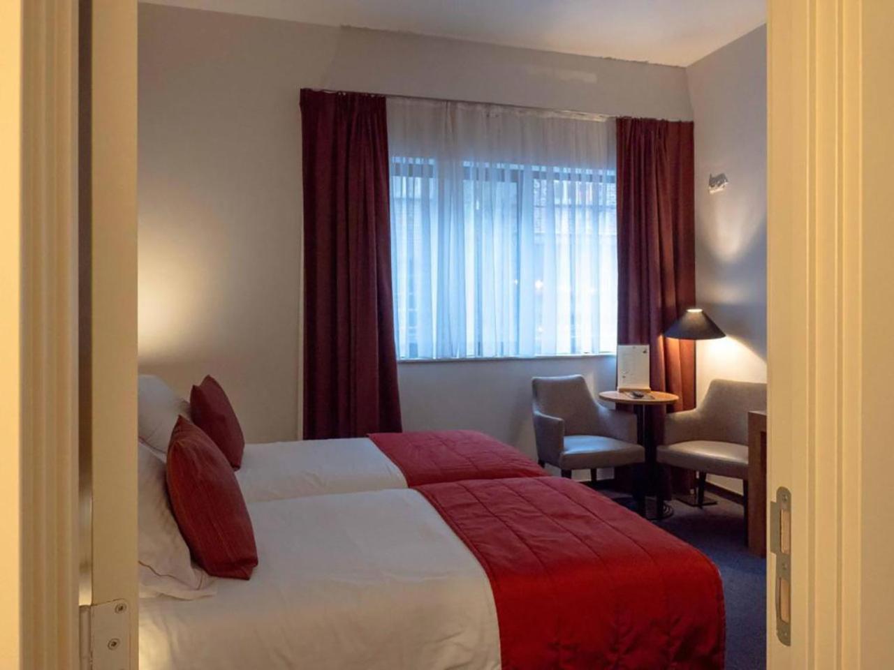 Budget Rooms By Ghent River ภายนอก รูปภาพ